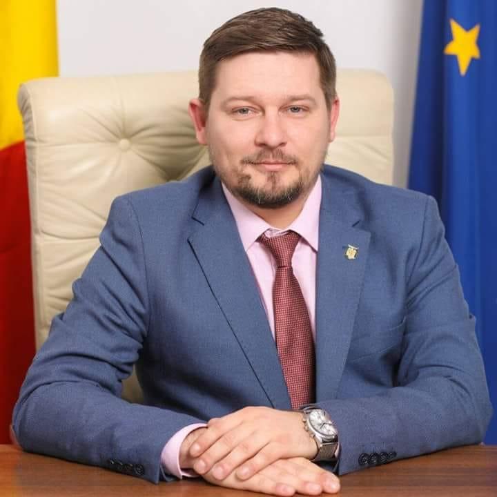 Doliu &icirc;n lumea politică. Răpus de boală la doar 37 de ani, anunțul morții sale a fost făcut de fostul ministru al Apărării Naționale