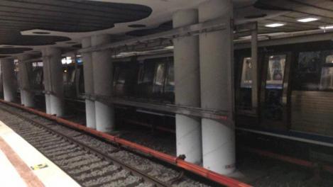 Alertă la metrou! O nouă tentativă de sinucidere a avut loc! SMURD-ul a intervenit!