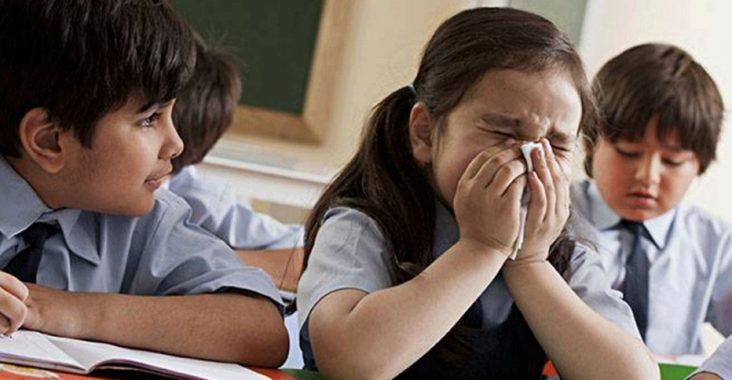 Epidemie de gripă. C&acirc;t s-ar putea prelungi vacanța elevilor și c&acirc;te zile libere vor avea