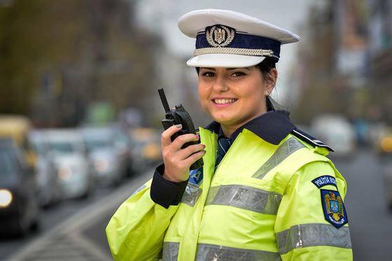 Un nou proiect de lege majorează salariile polițiștilor cu 75%. Poliția Rom&acirc;nă face angajări