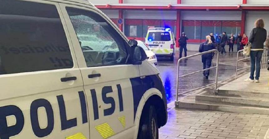 Un mort şi zece răniţi &icirc;n Finlanda, &icirc;ntr-un atac cu sabia &icirc;ntr-un liceu profesional