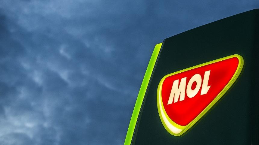 MOL negociază preluarea participaţiei deţinută de Chevron la o exploatare uriaşă de petrol din Azerbaidjan, pentru peste două miliarde de dolari