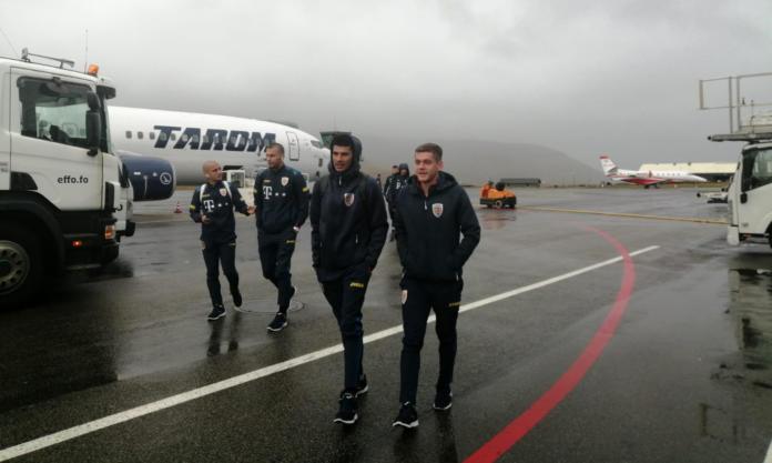 Naţionala Rom&acirc;niei a ajuns &icirc;n Insulele Feroe pentru meciul de s&acirc;mbătă, din preliminariile Euro-2020