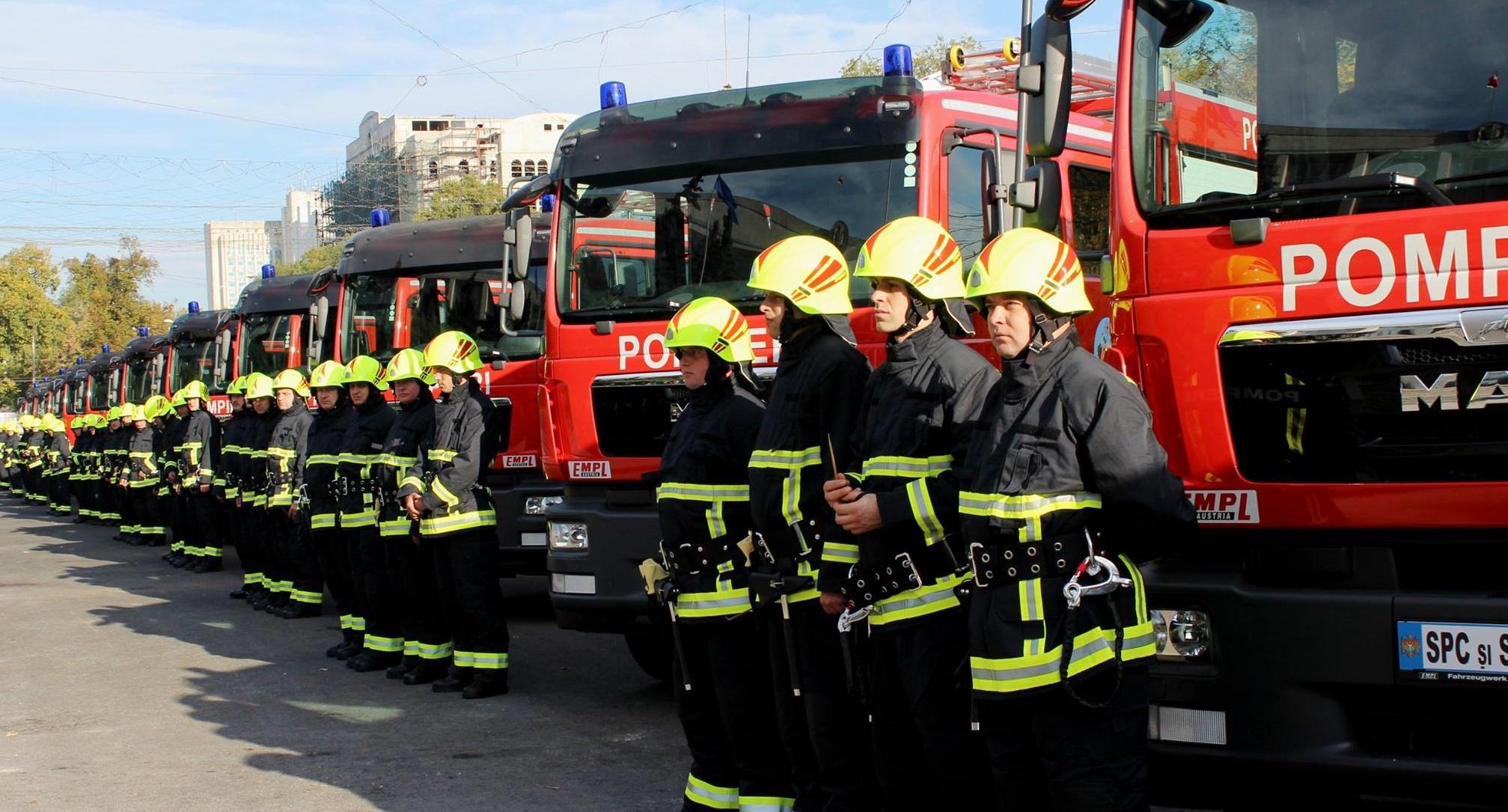 Pompierii din cadrul ISU București-Ilfov au simulat un cutremur de 7,2 grade Richter. Concluzia:  &bdquo;Evacuarea trebuia să se facă mai rapid&rdquo;