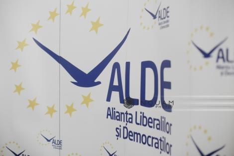 ALDE: S-a dovedit că rolul ALDE în actuala configuraţie parlamentară este decisiv. Datorită voturilor ALDE moţiunea de cenzură a trecut!