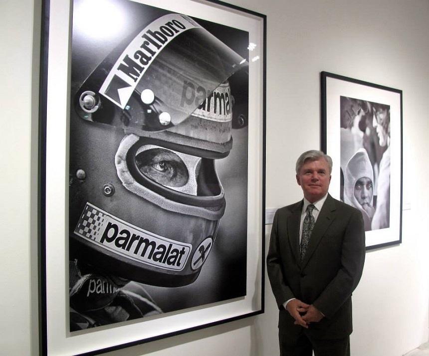 O expoziţie de fotografie despre Epoca de Aur a Formulei 1, semnată de jurnalistul american Richard Kelley, &icirc;n premieră &icirc;n Rom&acirc;nia