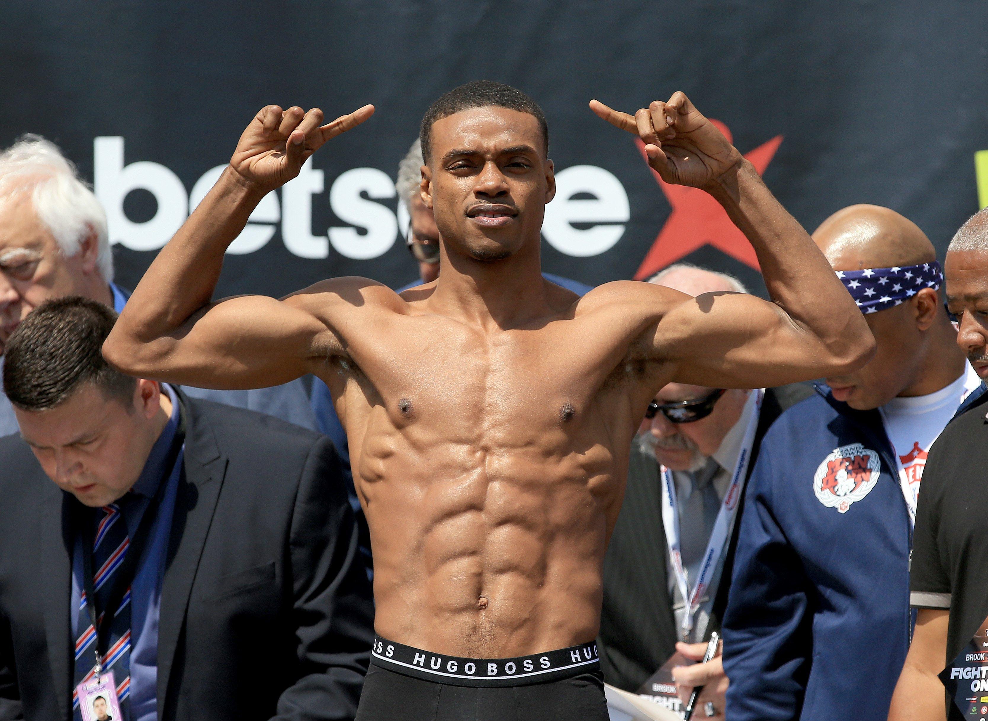 Errol Spence, campion IBF şi WBC la categoria welter, a fost rănit &icirc;ntr-un accident rutier. Maşina sa s-a răsturnat de c&acirc;teva ori - VIDEO
