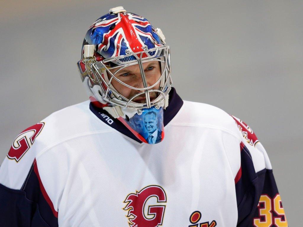 Petr Cech, la fel de bun &icirc;n poarta de hochei ca &icirc;n cea de fotbal