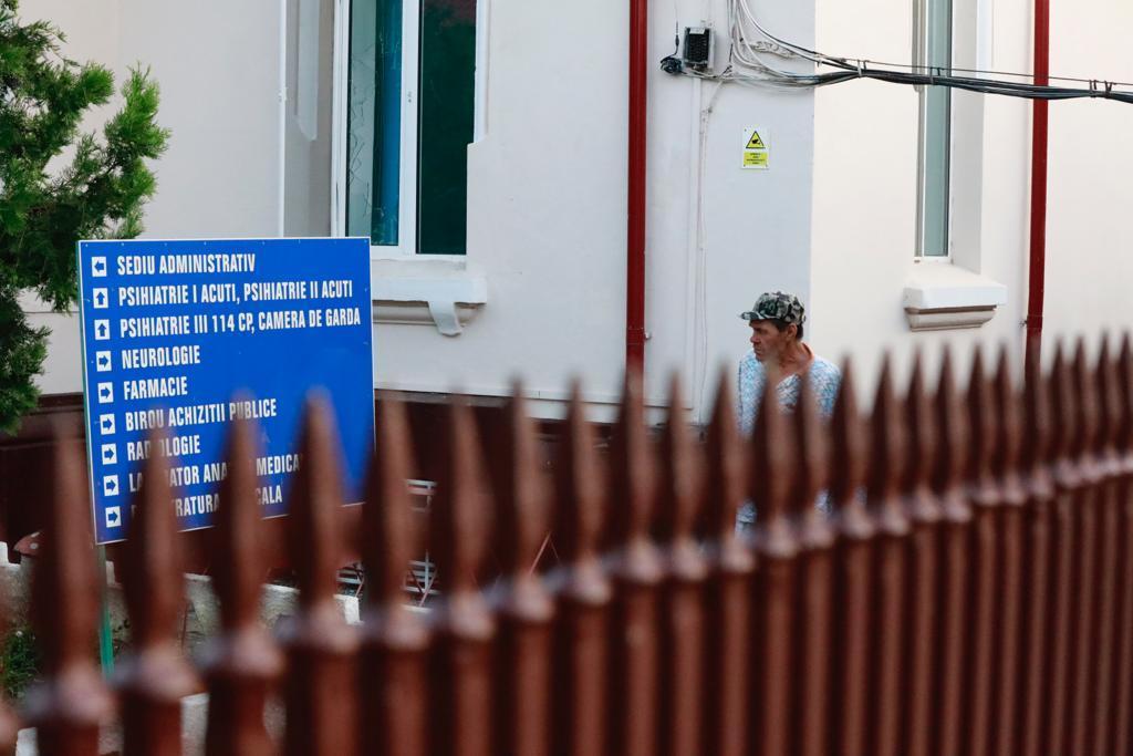 Sorina Pintea: &Icirc;n unele compartimente ale Spitalului de Psihiatrie de la Săpoca, numărul pacienţilor internaţi depăşeşte numărul paturilor