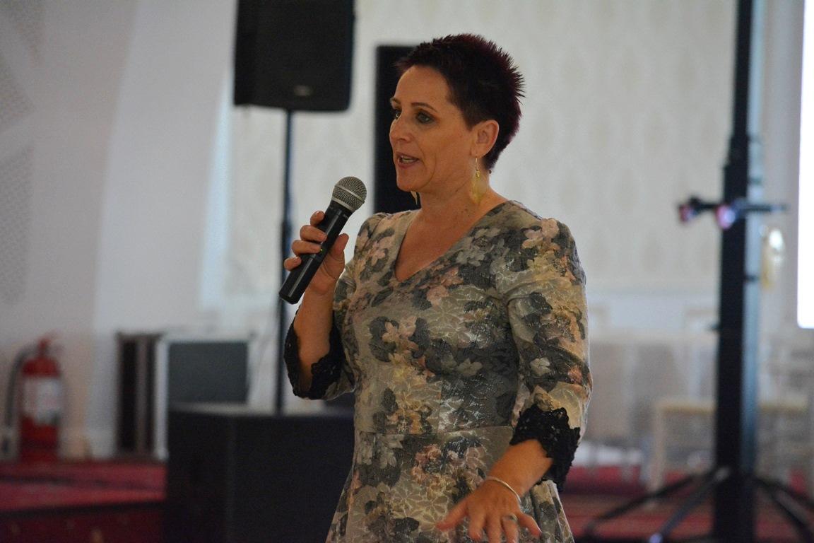 O rom&acirc;ncă a clădit o afacere cu un concept inedit &icirc;n Portugalia!  Nu are niciun angajat, doar voluntari. &bdquo;Eu, &icirc;n schimbul cazării, cer 25 de ore de muncă&rdquo;