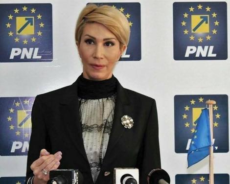 Turcan: Cu cât întârzie învestirea noului Guvern, cu atât doamna Dăncilă rămâne şi foloseşte banii publici, deşi nu mai are niciun fel de legitimitate