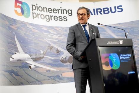 Şeful Airbus Helicopters pe Europa: Luăm în calcul să renunţăm la construcţia fabricii din Braşov. Nu am avut cu cine să negociem, aşteptăm o ofertă concretă de doi ani