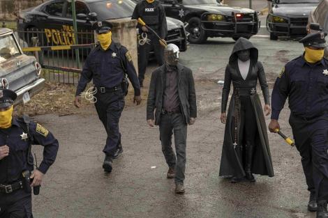 Serialul „Watchmen”, cu Regina King şi Jeremy Irons în distribuţie, din 21 octombrie pe HBO