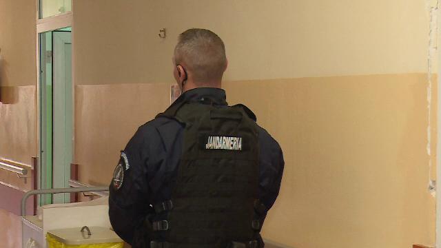 Jandarm &icirc;mpușcat de către un coleg! Subofițerul a ajuns de urgență la spital