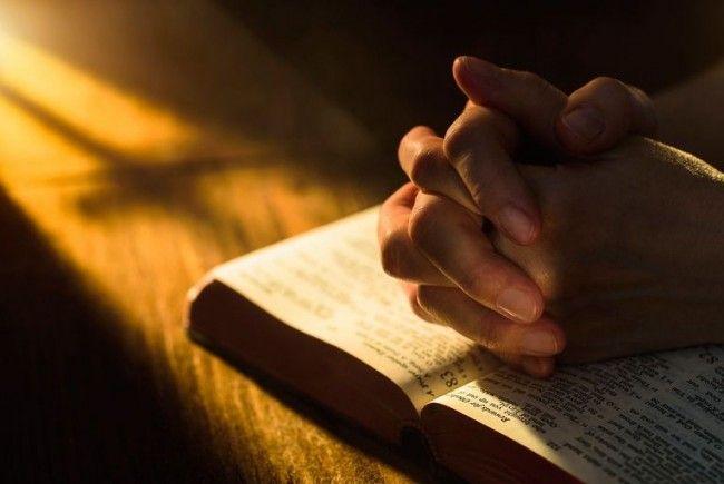 Rugăciunea de sâmbătă: rugăciunea pentru îndepărtarea necazurilor și tristeților