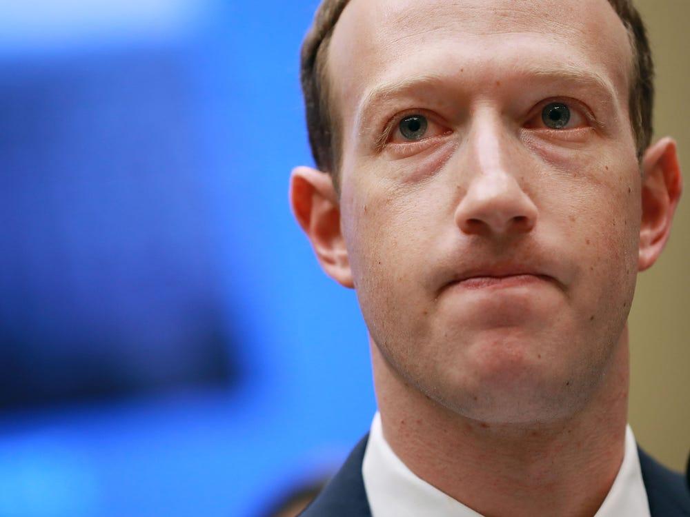 &Icirc;n două ore de audieri, Mark Zuckerberg a vorbit serios despre problemele din interiorul companiei Facebook!