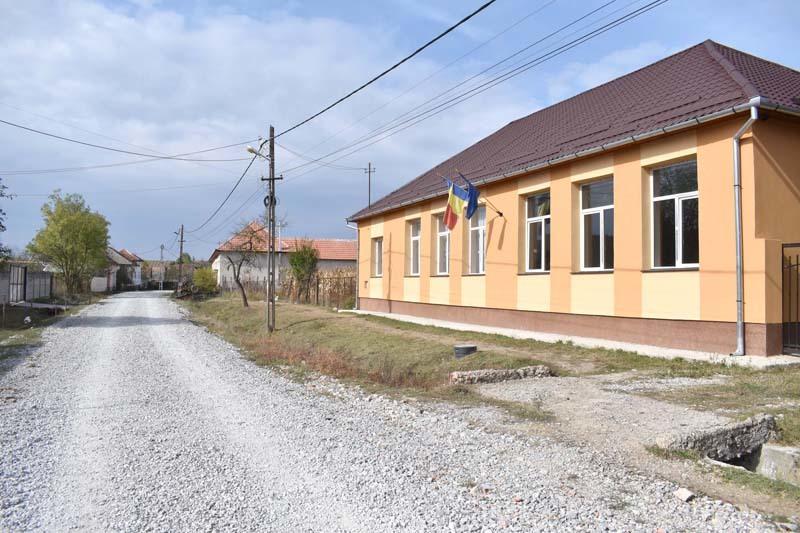 Primăria unei comune din Bihor a reabilitat trei grădiniţe, cu peste 800.000 de lei, unităţile fiind apoi &icirc;nchise pentru că nu mai sunt copii