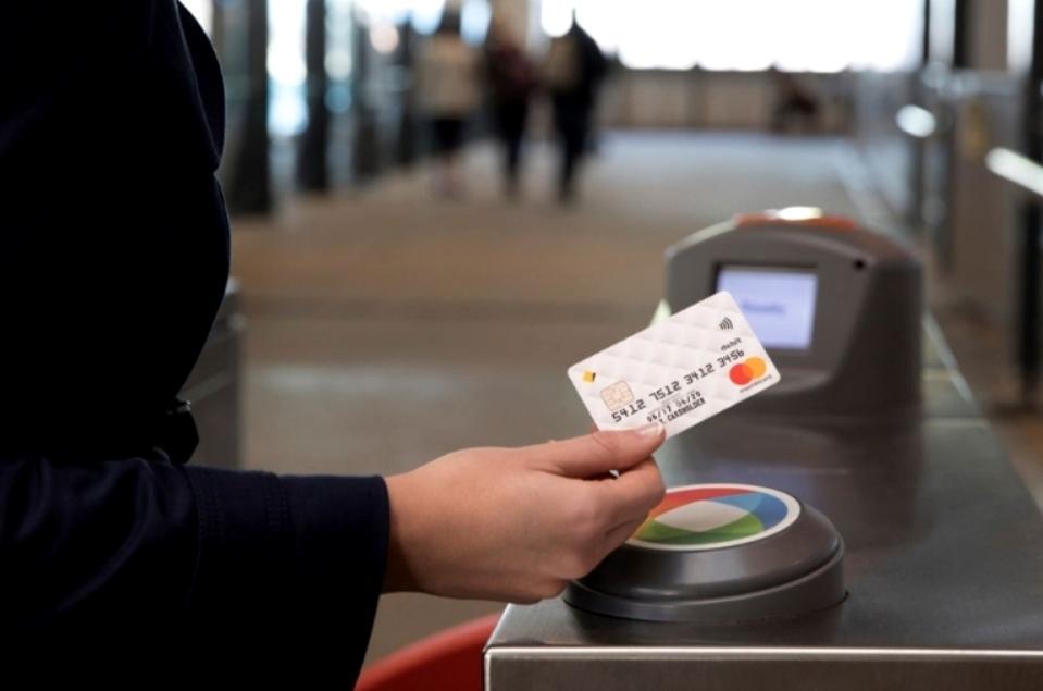 Mastercard şi DPD lansează un parteneriat &icirc;n vederea &icirc;ncurajării plăţilor cu cardul la curier