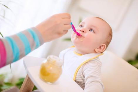 Atenție! Peste 30.000 de produse pentru bebeluși, contaminate cu arsenic, au fost scoase de pe piață!