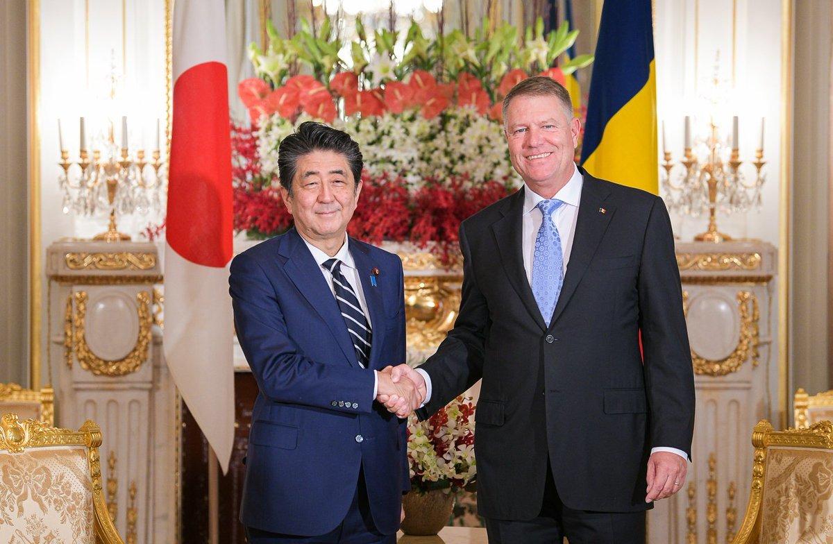Preşedintele Klaus Iohannis s-a &icirc;nt&acirc;lnit, la Tokyo, cu premierul Japoniei, Shinzo Abe