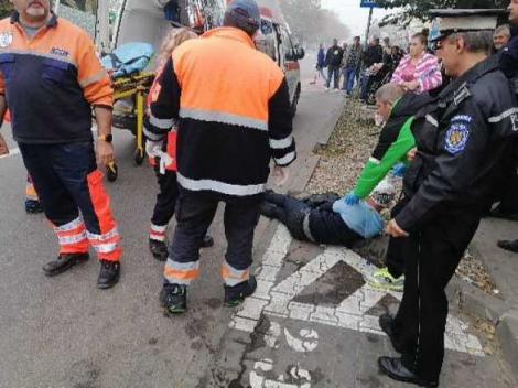 Bătaie în fața Spitalului de Urgență din Focșani! S-au lovit până când și-au spart capetele! Martorii au fost îngroziți! Foto