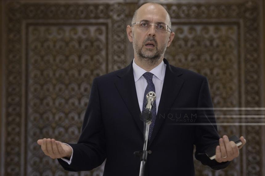 Kelemen, după discuţiile cu PNL: Sunt şanse serioase, bune, ca să treacă acest guvern. Aşteptăm ziua de joi, vineri, c&acirc;nd va depune programul şi lista şi vom lua o decizie după ce cunoaştem toate aceste elemente