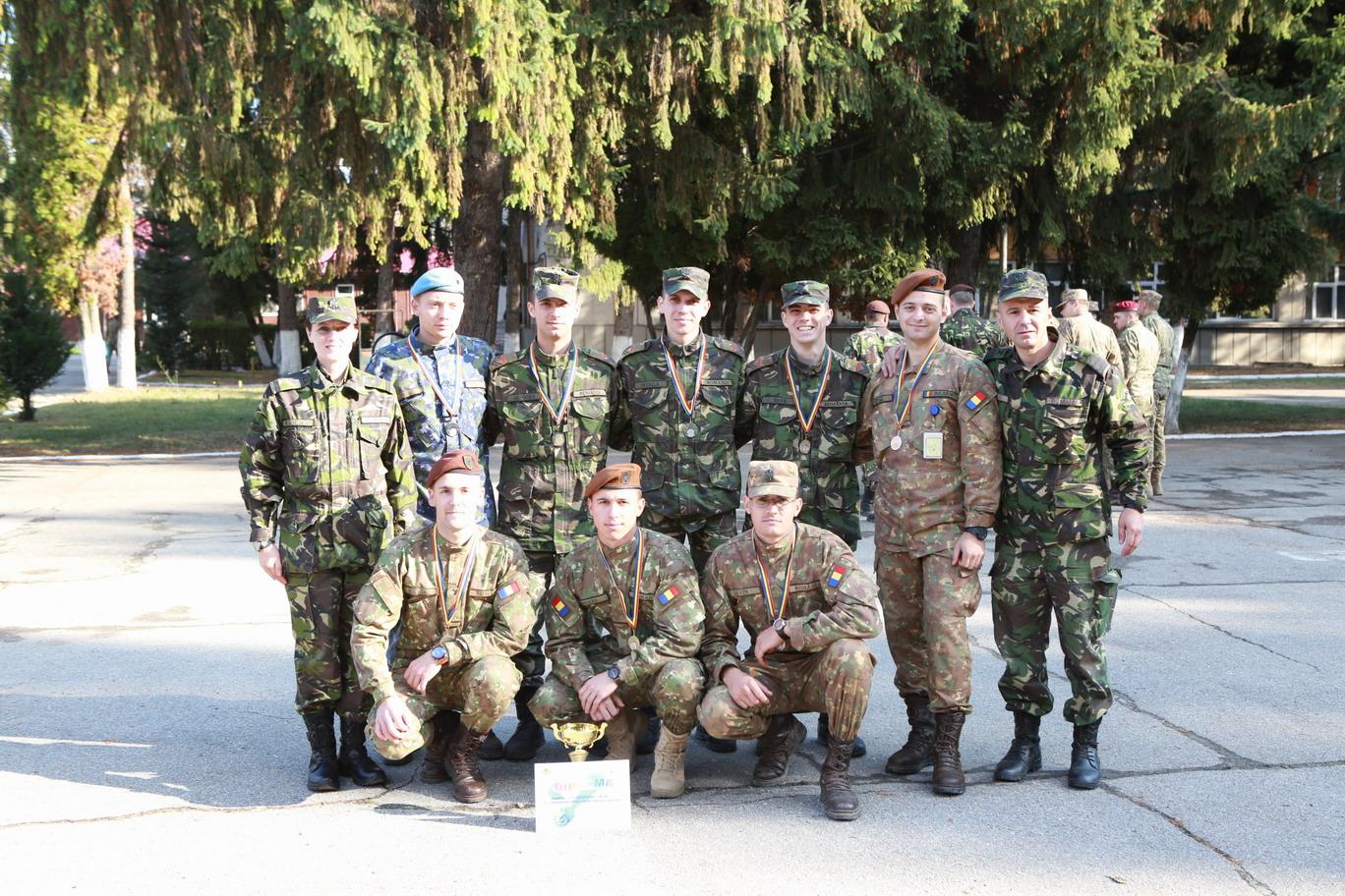 Campanie de donare de s&acirc;nge iniţiată de militarii din V&acirc;lcea