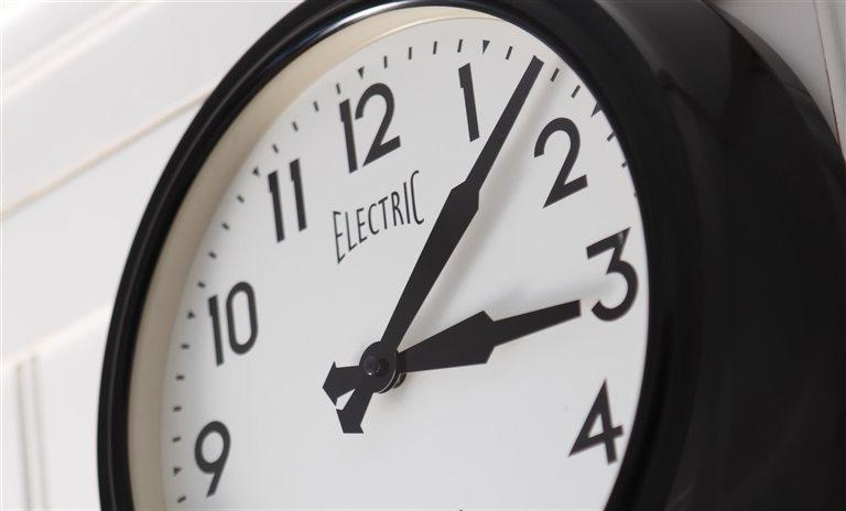 Trecerea la ora de iarnă 2019. Cum ne afectează și cum ne protejăm