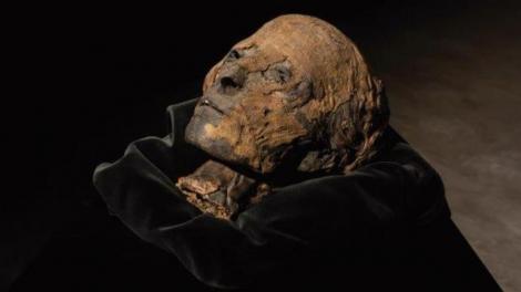 Capul unei mumii, cel mai scump obiect al unei licitații. Negocierile încep de la 550.000 euro