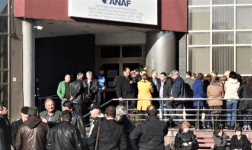 ANAF a scos la concurs zeci de posturi de șefi, alături de alte locuri de muncă vacante. Salariile mari atrag rom&acirc;nii