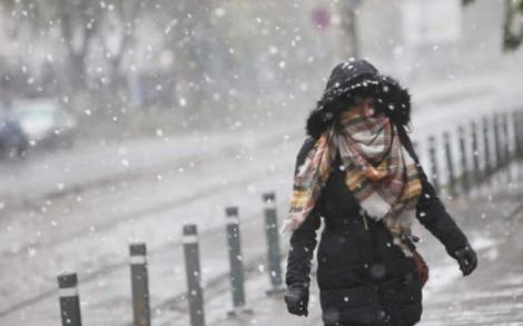 Când vin ninsorile în România! Un director ANM a explicat cum ne va afecta vortexul polar