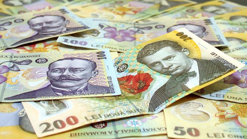 Salariile românior, schimbare uriașă! Cine primește două salarii în plus anual