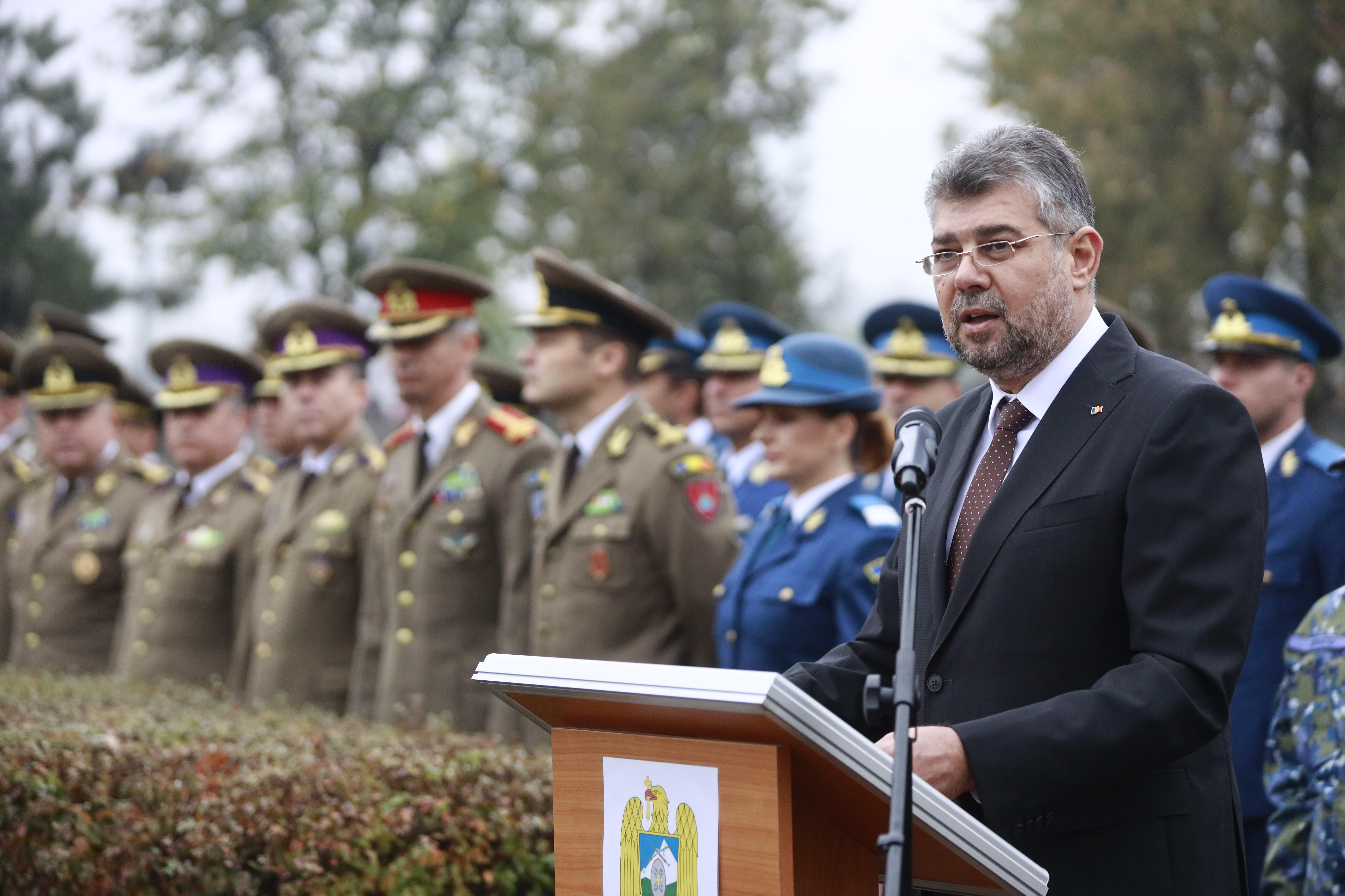 Ciolacu, de Ziua Armatei, către militari: Mă voi lupta pentru drepturile dumneavoastră, şi mă refer aici la pensiile militare pe care unii vor să le pună &icirc;n altă categorie