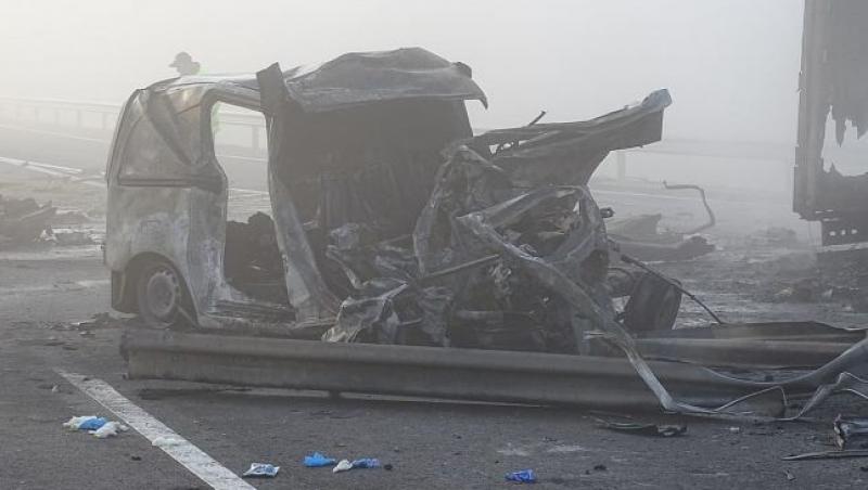 Accident CUMPLIT: Șapte persoane au ars de vii pe autostrada din Ungaria în urma unei ciocniri violente cu o mașină de mare tonaj