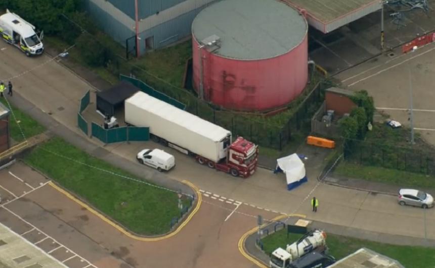 Mai multe familii vietnameze care se tem că rude se află &icirc;ntre cele 39 de persoane moarte &icirc;n camionul groazei de la Londra aşteaptă rezultatul unor teste ADN