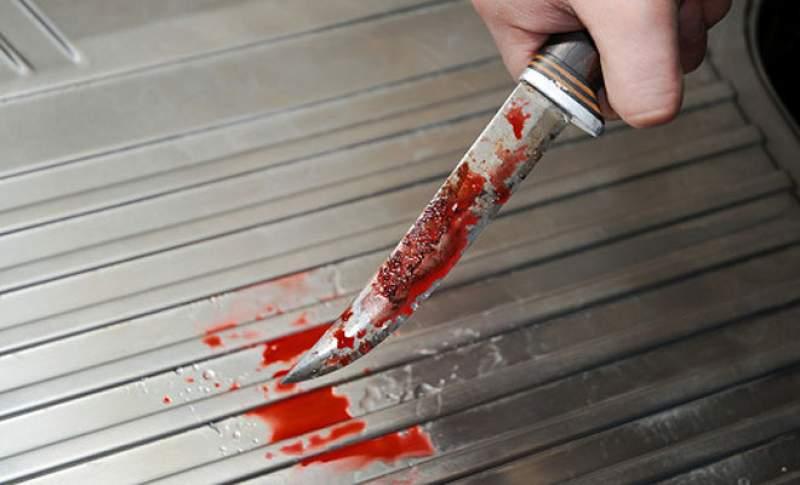 Divorț cu probleme! O femeie a fost &icirc;njunghiată de către fostul soț. Starea victimei este extrem de gravă