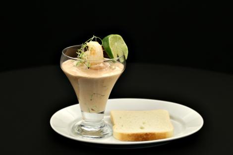 Rețeta Cocktail de creveți cu avocado, inspirată din bucătăria englezească