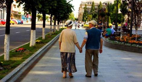 Cuplurile din Bacău care împliniesc 50 de ani de casatorie vor primi ”Diplomă de Onoare”