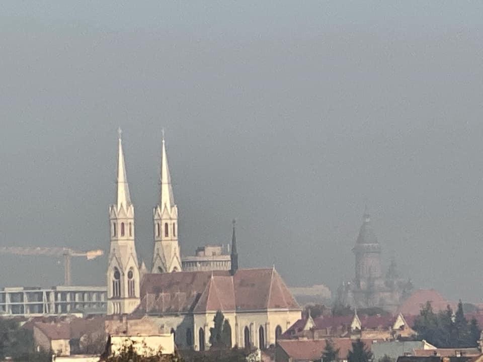 Primarul  Nicolae Robu a dat ordin de intensificare a procesului de spălare a străzilor, după ce &icirc;n Timişoara a apărut smog