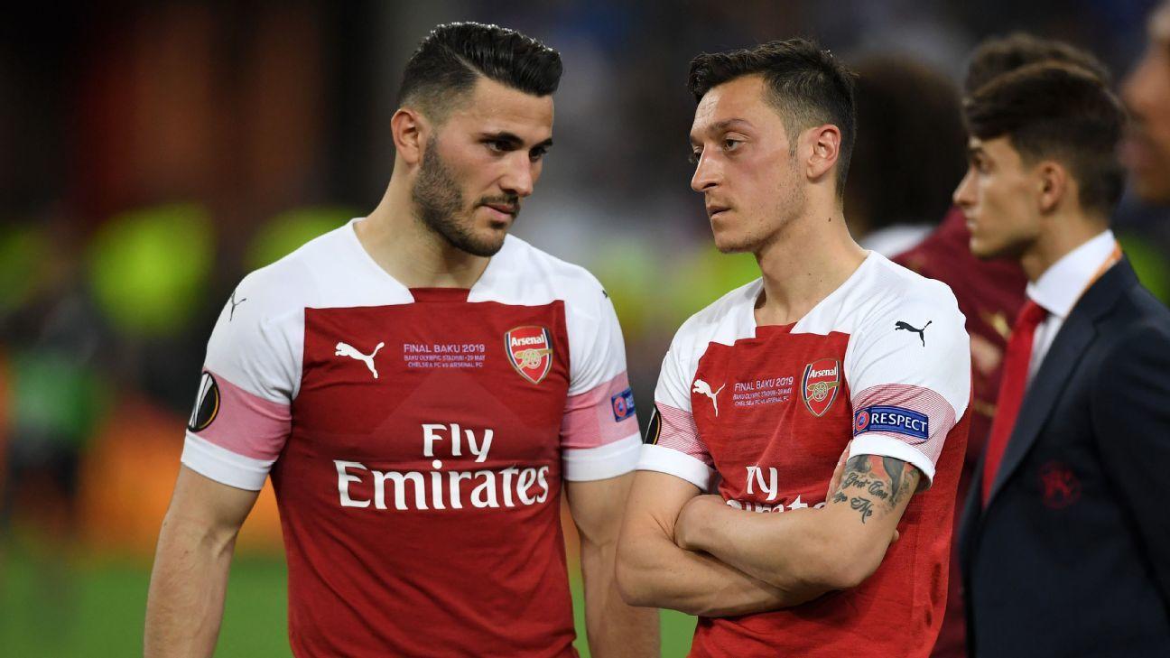 Un bărbat a pledat vinovat &icirc;n cazul atacului asupra fotbaliştilor Mesut Ozil şi Sead Kolasinac