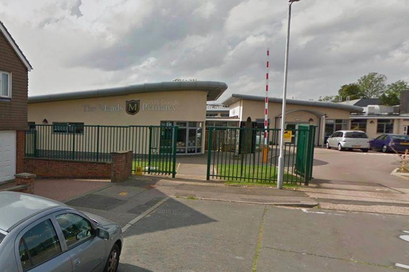 Un băiețel de șapte ani și-a amenințat o colegă cu un cuțit din cauza unei felii de pizza: &bdquo;O voi face, o voi face&rdquo;