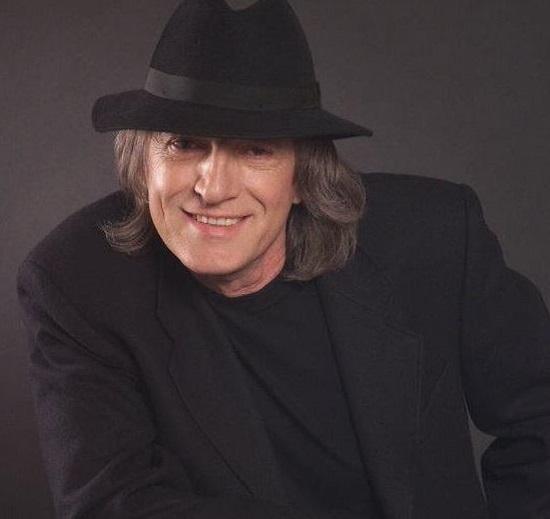 Mihai Constantinescu, decorat post-mortem de preşedintele Klaus Iohannis cu Ordinul Naţional &rdquo;Pentru Merit&rdquo; &icirc;n grad de Cavaler