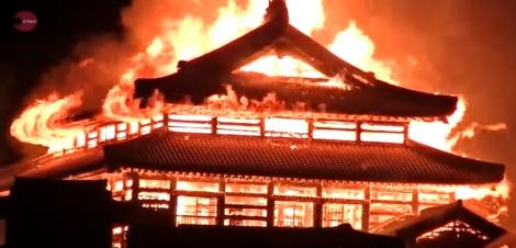 Castelul Shuri, simbol în Okinawa şi odată inima Regatului Ryukyu, distrus în flăcări