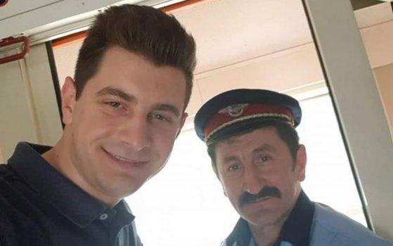 Domnul Dan, controlorul de tren devenit celebru după un mesaj viral al unui călător CFR: "Este singurul care m-a &icirc;ntrebat vreodată, dacă totul este &icirc;n regulă"