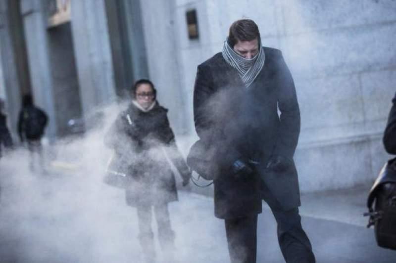 Vremea București azi și m&acirc;ine. Alertă meteo frig. C&acirc;nd cresc temperaturile