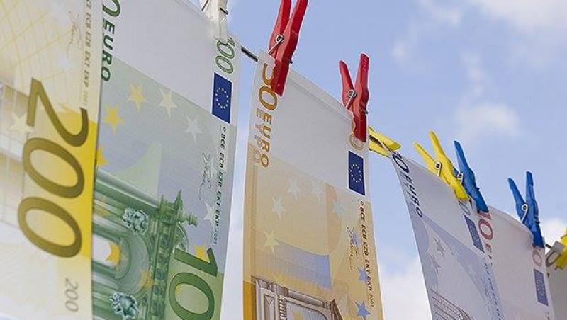 BNR Curs valutar 7 octombrie 2019. Euro scade, dolarul crește