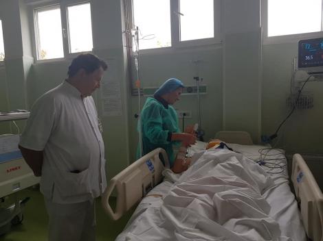 Sorina Pintea le-a vizitat pe persoanele rănite în accidentul din Ialomiţa şi internate în Capitală: Starea lor este bună, stabilă, sunt detubate şi conştiente