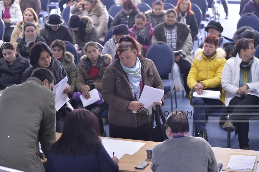 STUDIU: Unu din trei rom&acirc;ni este expus &icirc;n continuare riscului de sărăcie şi excluziune socială