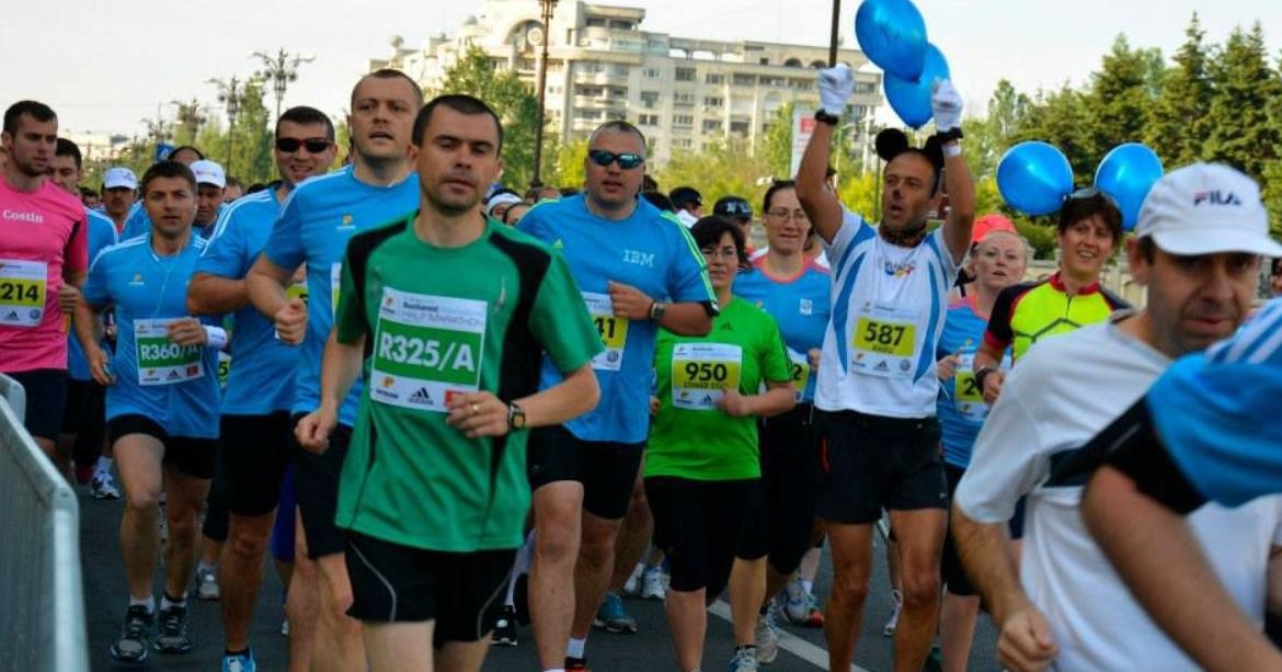 Organizatorii Maratonului Internațional București s-au răzg&acirc;ndit după reacțiile virulente!  Participanții pot asculta muzică &icirc;n căști