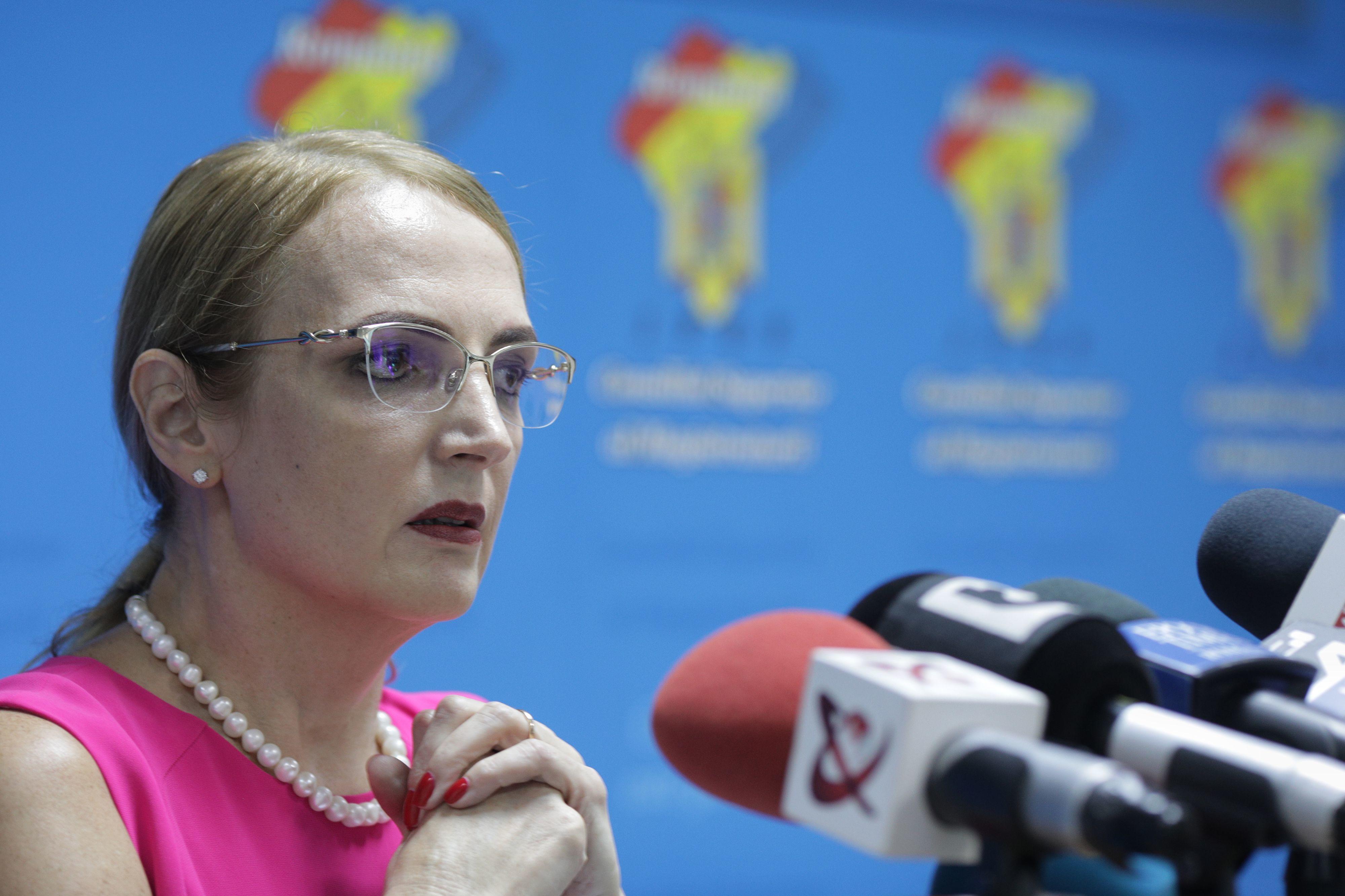 Preşedintele CSM sesizează Curtea Constituţională cu privire la acţiunile ministrului Justiţiei, Ana Birchall